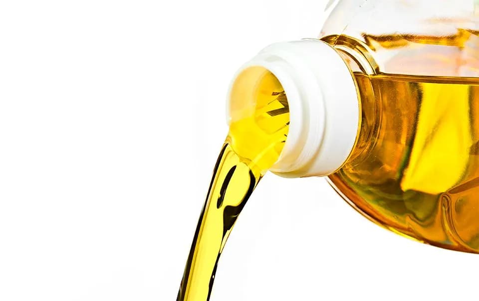 Dónde tirar aceite usado: evita la contaminación y recicla correctamente Dónde tirar aceite usado: evita la contaminación y recicla correctamente